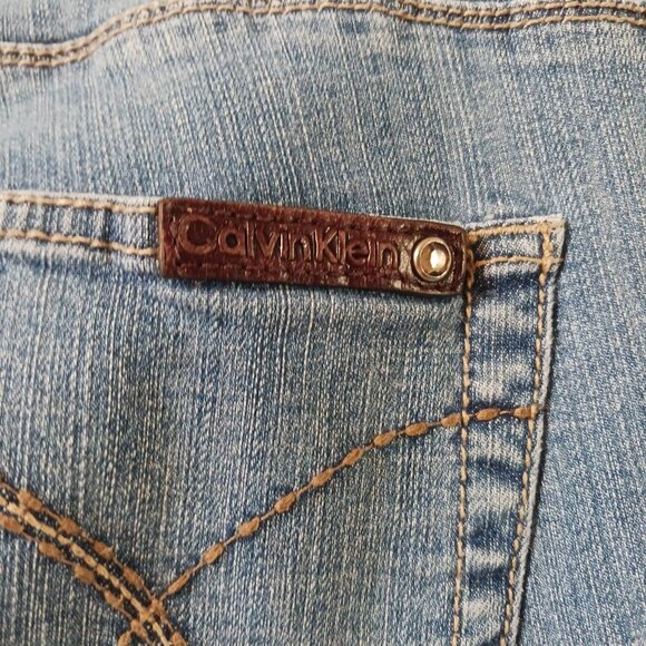 Calvin Klein Shape Jeans – Size 8 – High-Rise – Topaz Crystal Detail – 2009 - Picture 7 of 13